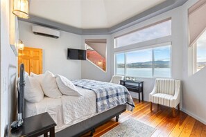 5 bedrooms, free WiFi, bed sheets