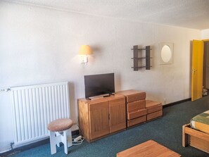 1 bedroom, Internet