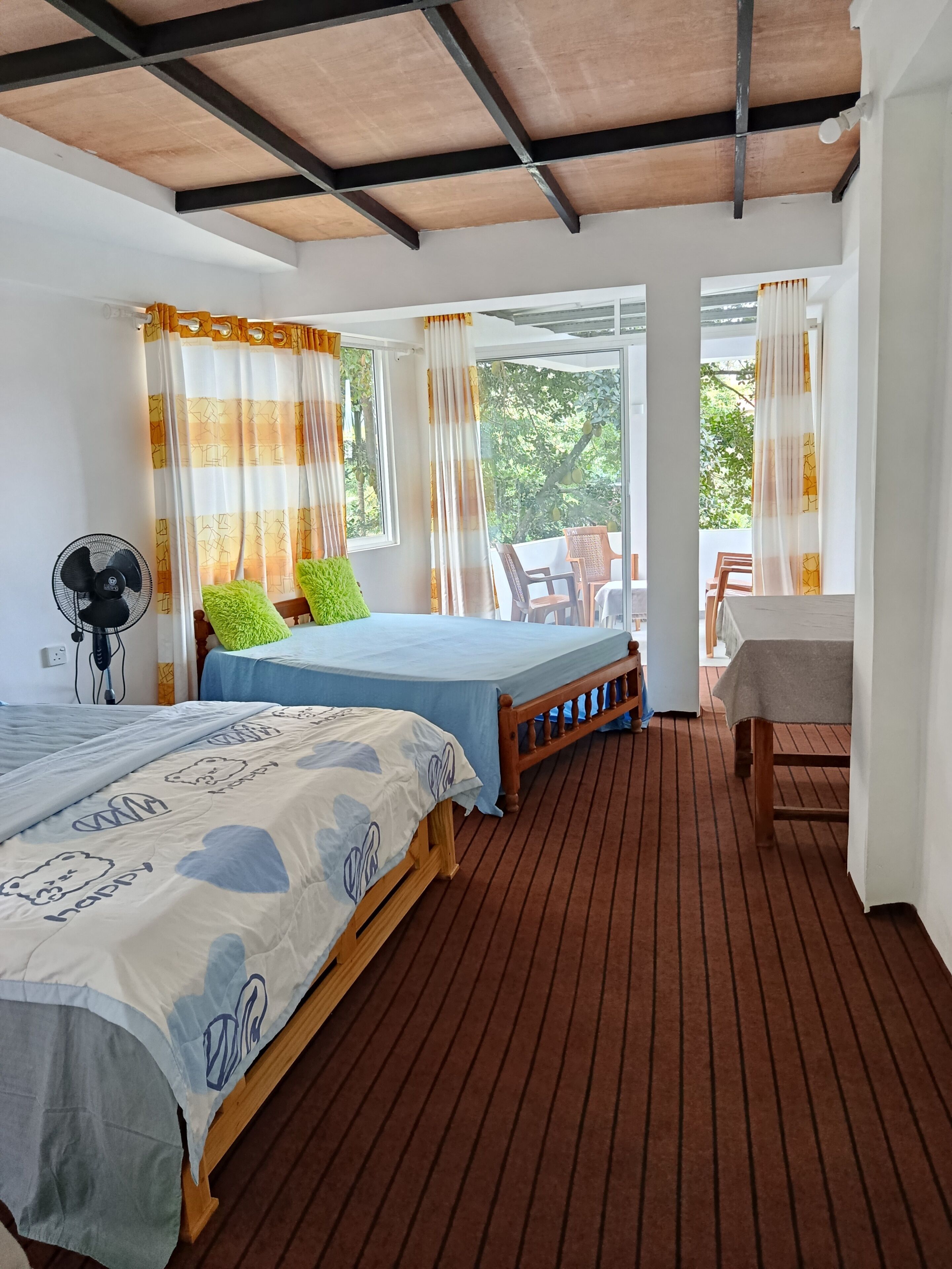 Deluxe Quadruple Room | Soundproofing, free WiFi, bed sheets