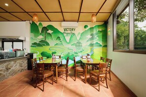 Daily continental breakfast for a fee - Victory Homestay  (Ninh Binh)