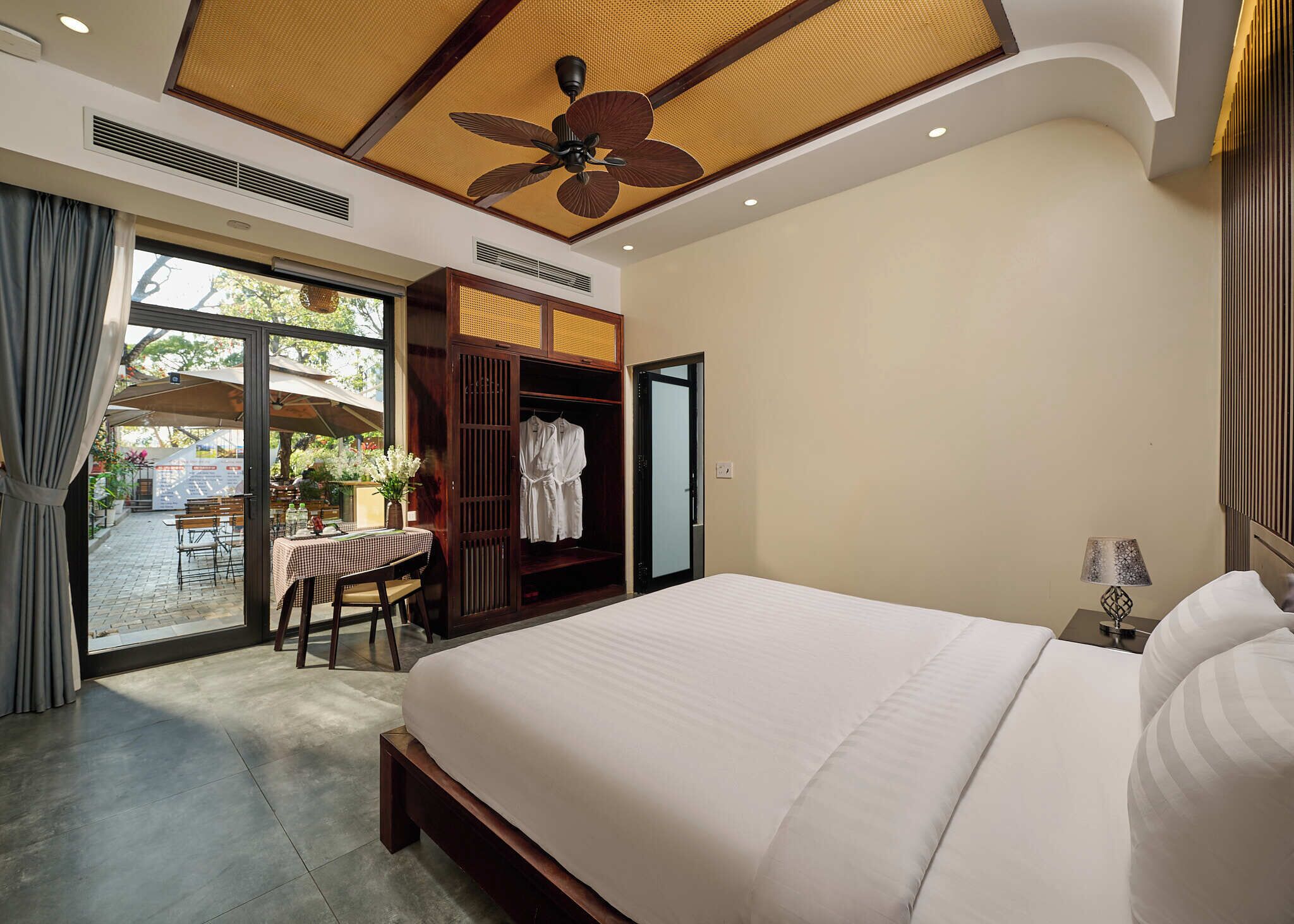 Deluxe Double Room, Bathtub, Pool View | View from room