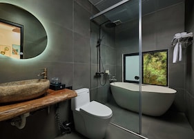 Artículos de tocador ecológicos, secador de pelo, pantuflas, bidet