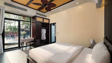 Habitación Deluxe, balcón, vista a la alberca | Vista desde la habitación