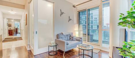 Grand Apartment, City View | Living area | Smart TV