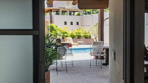 Deluxe Bungalow | Living area - Hidden Port Betina (Puerto Escondido)