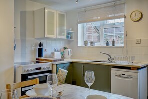 Fridge, microwave, oven, dishwasher
