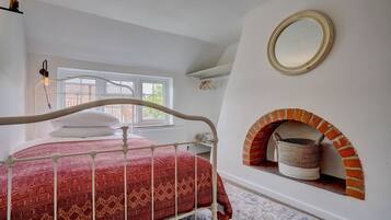 2 chambres, fer et planche Ă repasser, Wi-Fi gratuit, draps fournis