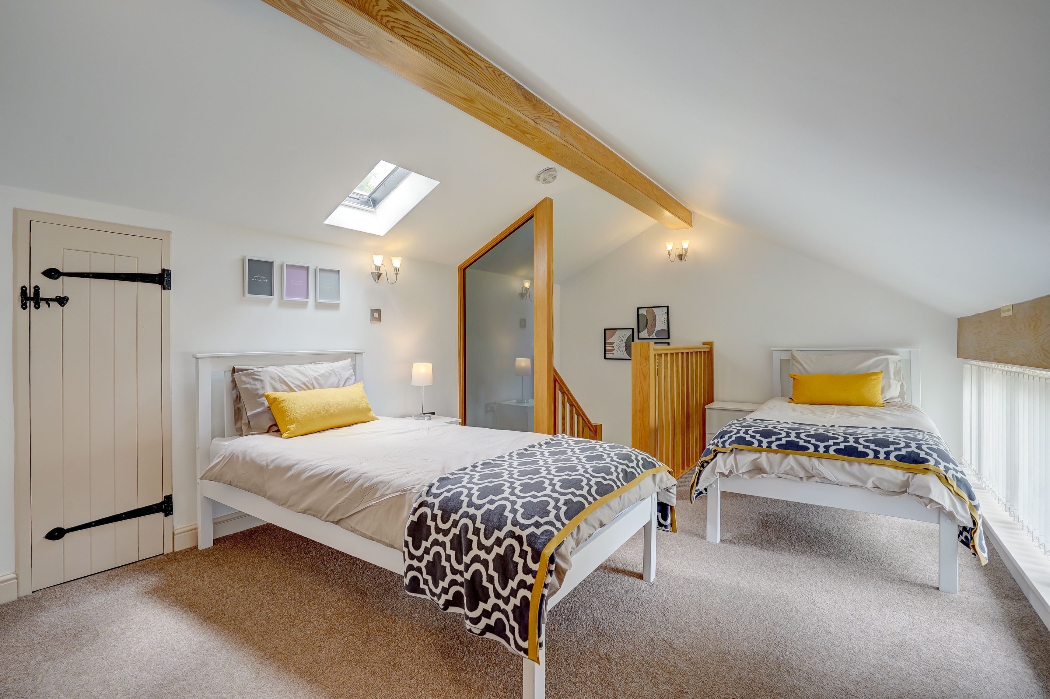 2 chambres, fer et planche à repasser, Wi-Fi gratuit, draps fournis