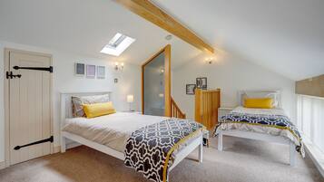 2 chambres, fer et planche Ă repasser, Wi-Fi gratuit, draps fournis