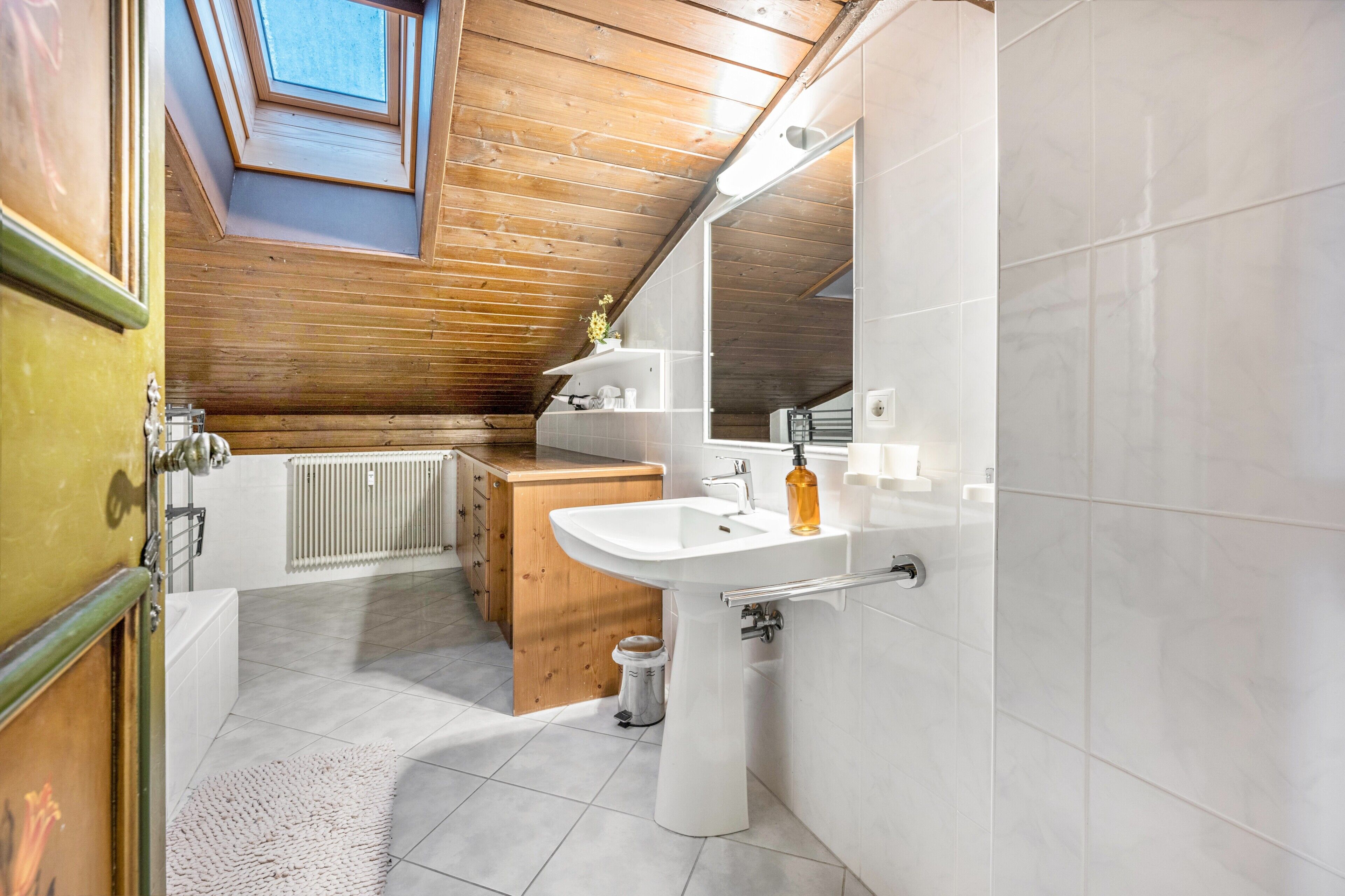 Een douche, een haardroger, handdoeken