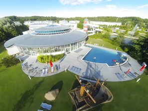 Indoor pool, a heated pool - Holiday Apartment 'Inselliebe Rügen' incl. Ahoi Swimming Pool and Sauna with Balcony (Sellin)