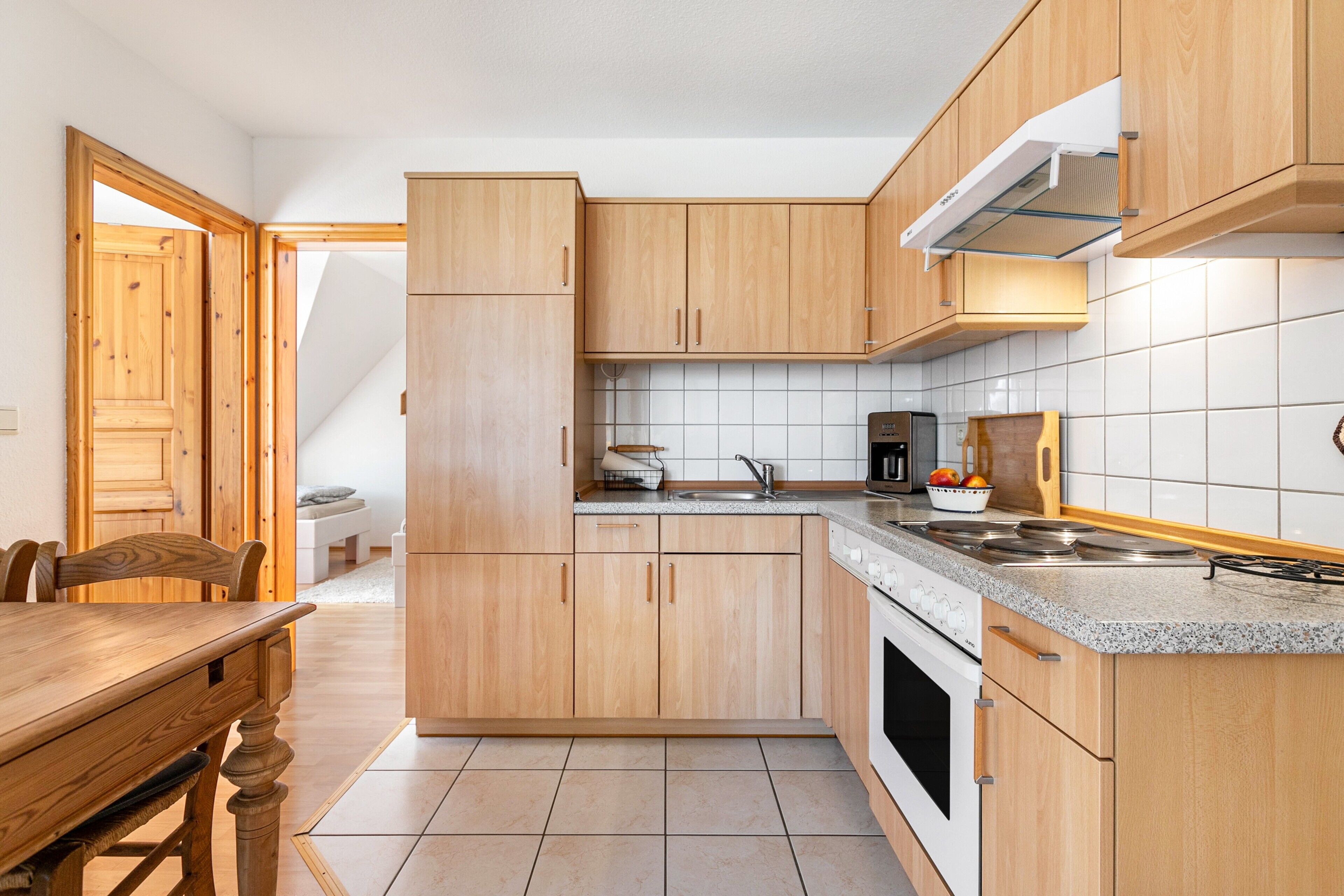 Kühlschrank, Ofen, Herdplatte, Geschirrspüler