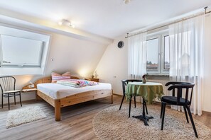 1 sovrum, strykjärn/strykbräda, gratis wi-fi och sängkläder