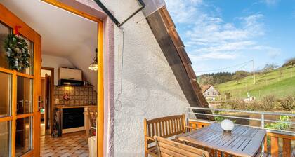 Apartment 'Ferienwohnung Waldblick' with Mountain View, Shared Terrace and Wi-Fi