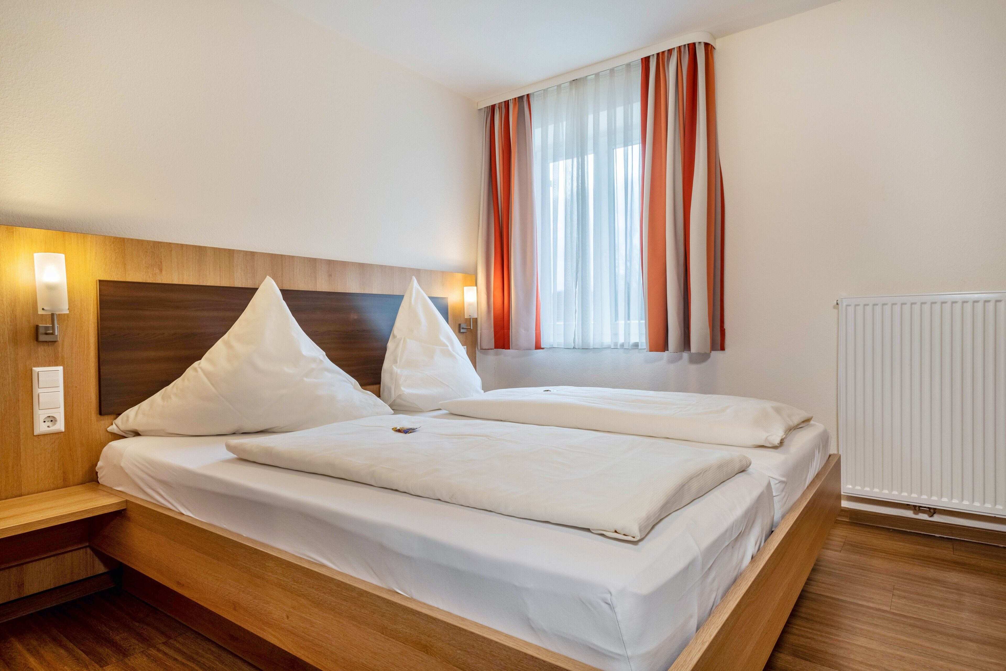 1 camera, Wi-Fi gratuito, lenzuola