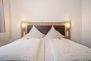 1 bedroom, free WiFi, bed sheets - Room 'Zimmer 9' with Shared Terrace, Shared Garden and Wi-Fi (Ebenweiler)