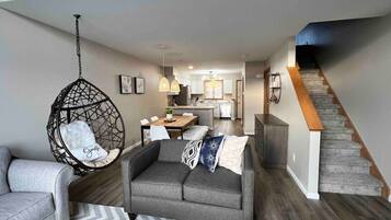 TV, fireplace, video games, ping pong