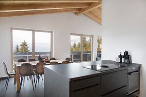 Kühlschrank, Ofen, Herdplatte, Geschirrspüler