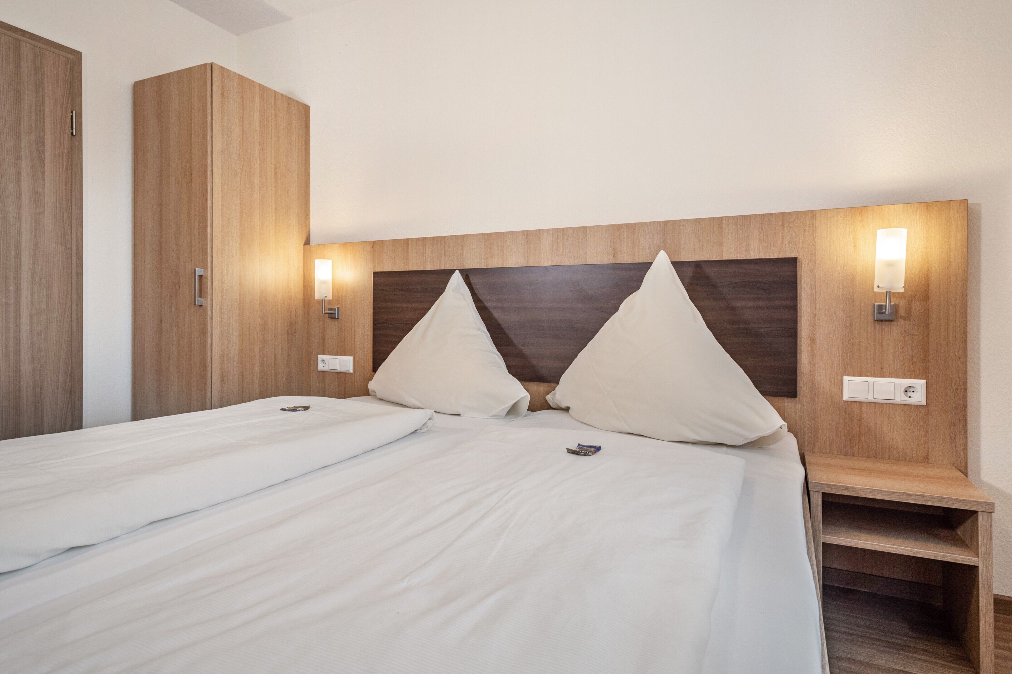 1 camera, Wi-Fi gratuito, lenzuola