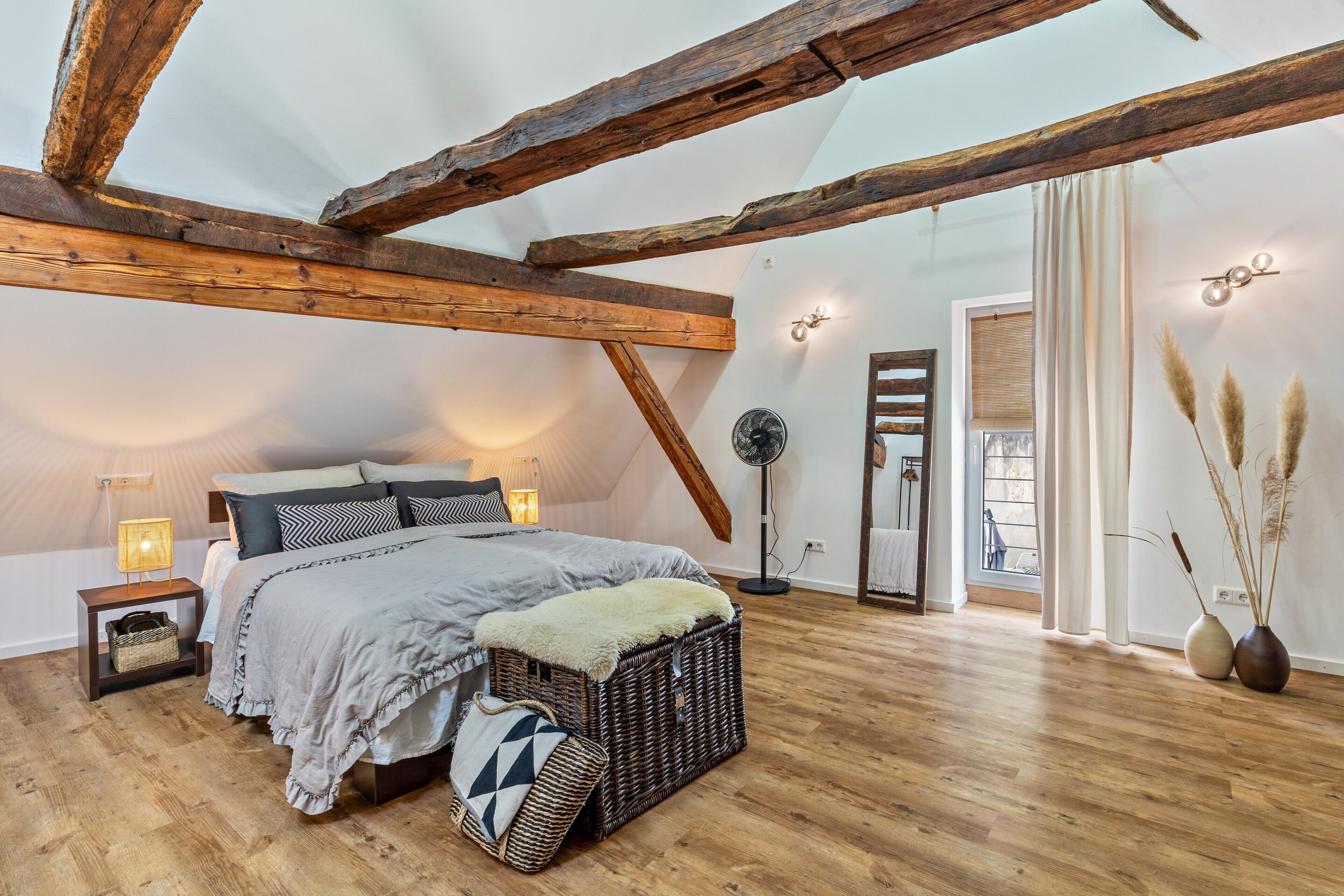 2 habitaciones, tabla de planchar con plancha y wifi gratis 