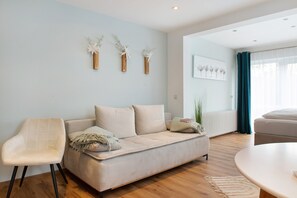 Télévision, table de tennis de table