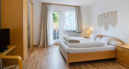 Studio 'Nr 8' avec terrasse partagée, jardin partagé et Wi-Fi