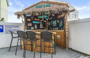 Bar (on property) - 4BR Condo with Pool, 1.5 Blocks to the Beach (Wildwood)
