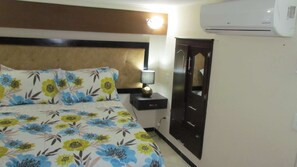 1 bedroom, WiFi, bed sheets