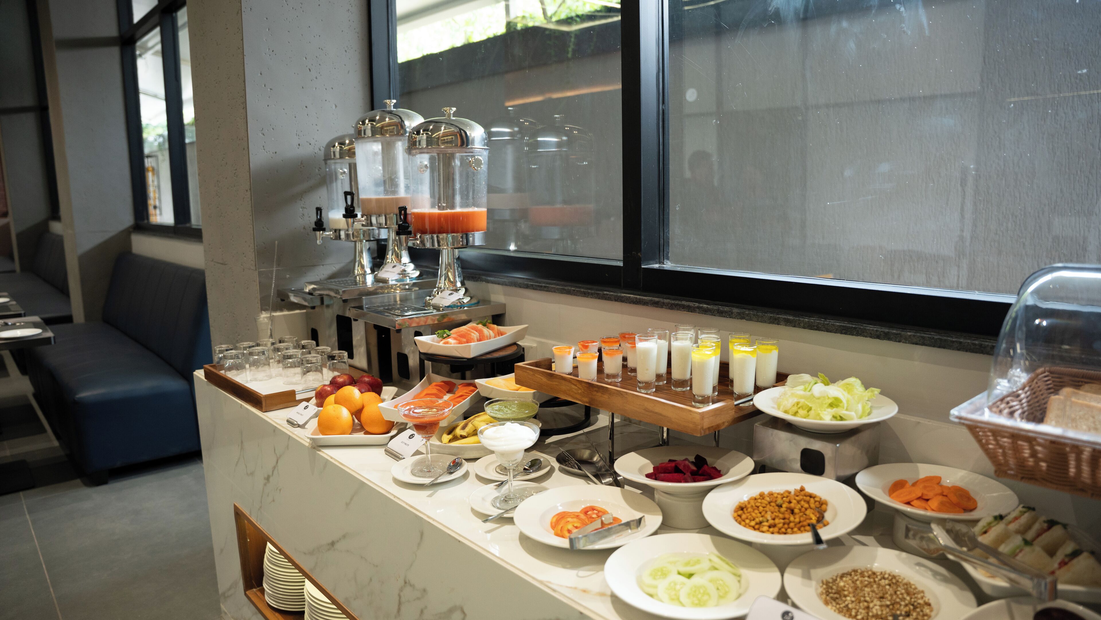 Daily buffet breakfast (INR 350 per person)