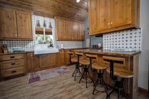 電子レンジ、オーブン、コンロ