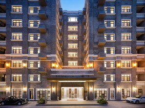 Fasade – kveld/natt