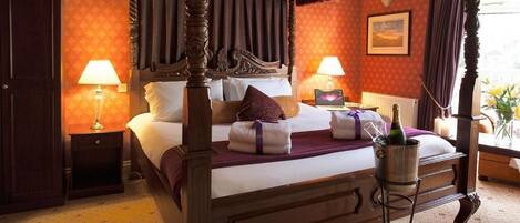 Classic Double Room | Iron/ironing board, free WiFi