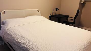 2 bedrooms, desk, iron/ironing board, free WiFi