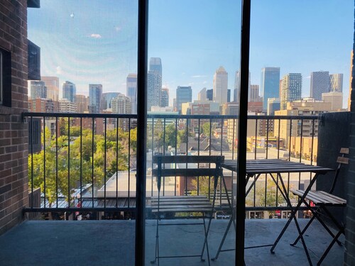 6th Floor 2 Bedroom Condo with Parking