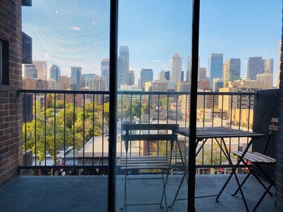 6th Floor 2 Bedroom Condo with Parking