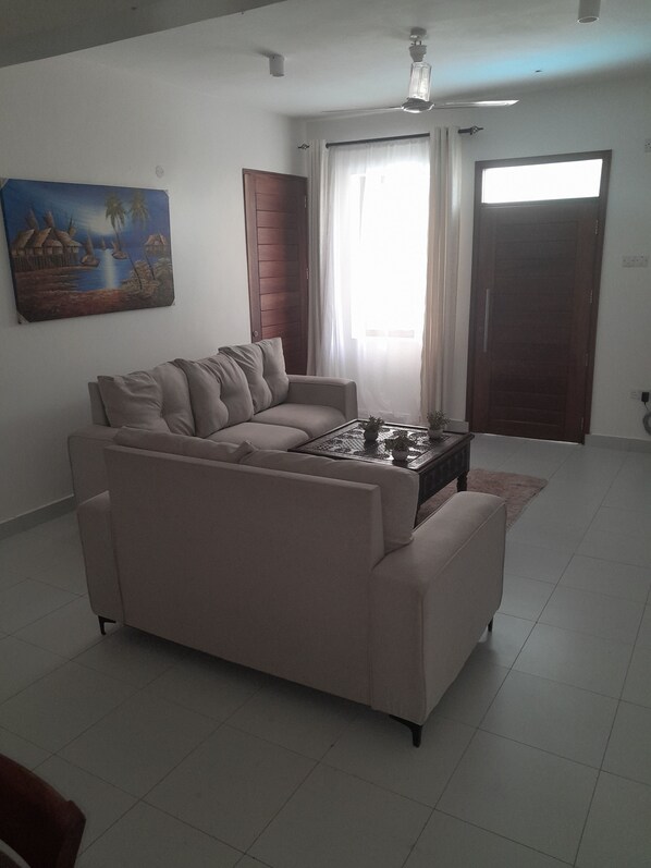 Apartamento Confort, fumadores | Zona de estar