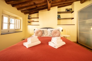 1 chambre, fer et planche Ă repasser, Wi-Fi gratuit, draps fournis