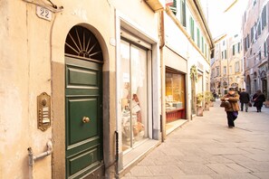 Exterior detail - La Casa di Riccardo Cosy in Center Town (Lucca)