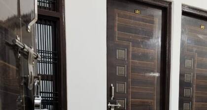 Bharat Raj Homestay By GRB