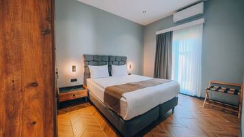 Vila Standar, kolam renang pribadi, pemandangan kebun | Seprai katun Mesir, seprai premium, minibar, dan brankas