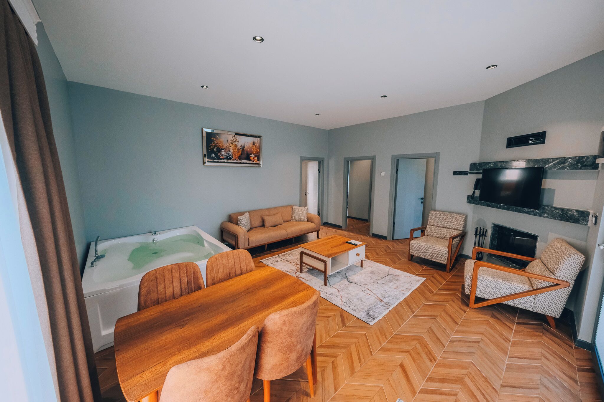 Family Villa, Private Pool, Partial Lake View | Egyptian cotton sheets, premium bedding, minibar, in-room safe