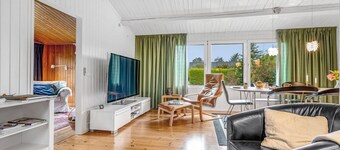 "Aameek" - 100m from the sea by Interhome