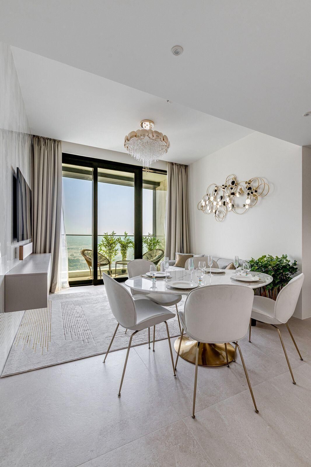 Luxury Apartment, Balcony, Canal View | 1 bedroom, blackout curtains, soundproofing, iron/ironing board