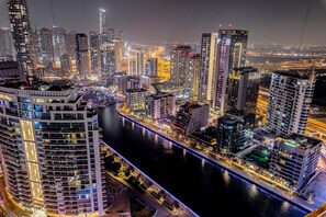 Luxury Apartment, Balcony, Canal View | 1 bedroom, blackout curtains, soundproofing, iron/ironing board - HAPPY SEASON | The ADDRESS Beach Residences JBR (Dubai)