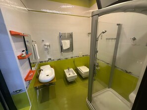 Comfort Studio, City View | Bathroom