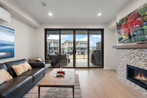 Televisor i llar de foc 