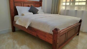 1 chambre, bureau, fer et planche Ă repasser, Wi-Fi