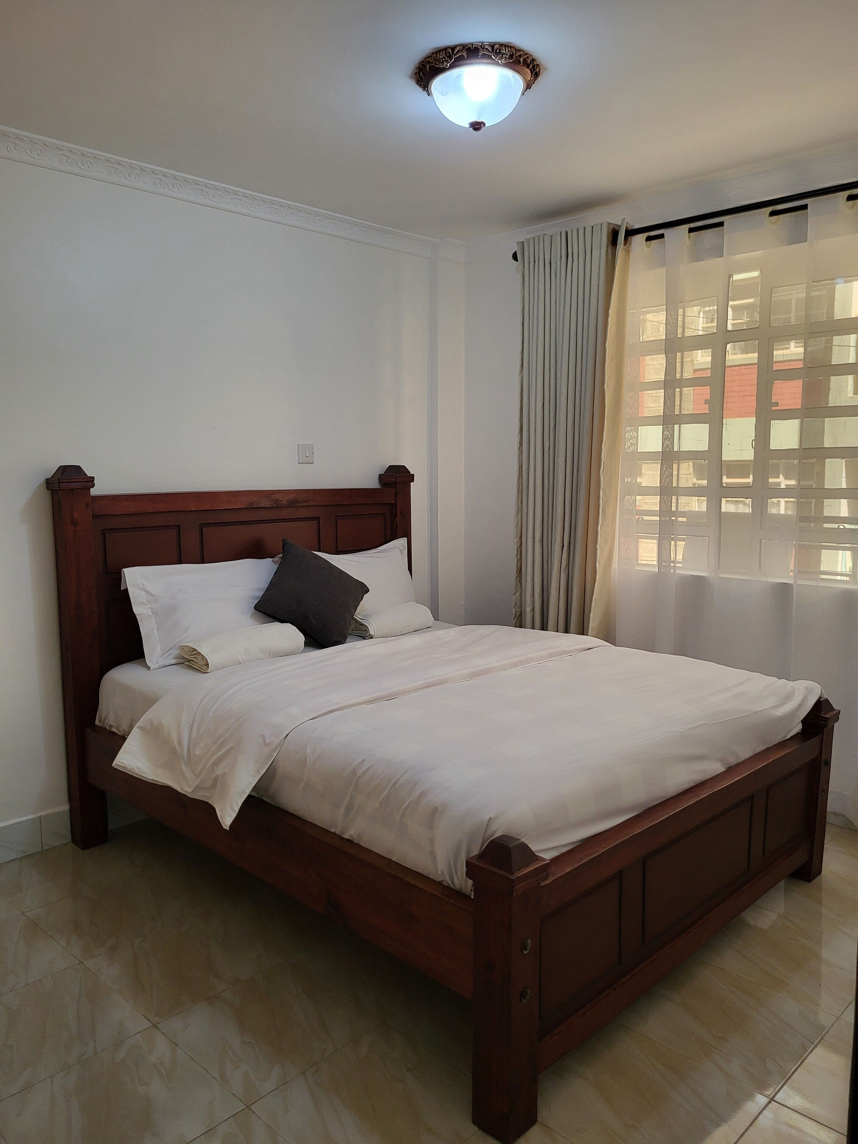 1 bedroom, desk, iron/ironing board, WiFi