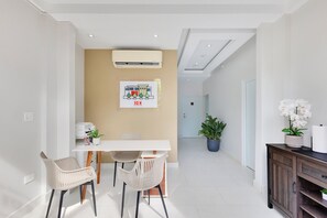 تناول الطعام