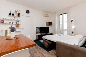 1 dormitorio, tabla de planchar con plancha, wifi gratis y ropa de cama